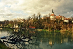 S čolnom po Krki